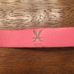 Pisces leather bracelet - pink